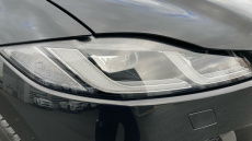 Jaguar F-Pace 2.0 D200 R-Dynamic SE 5dr Auto AWD Diesel Estate